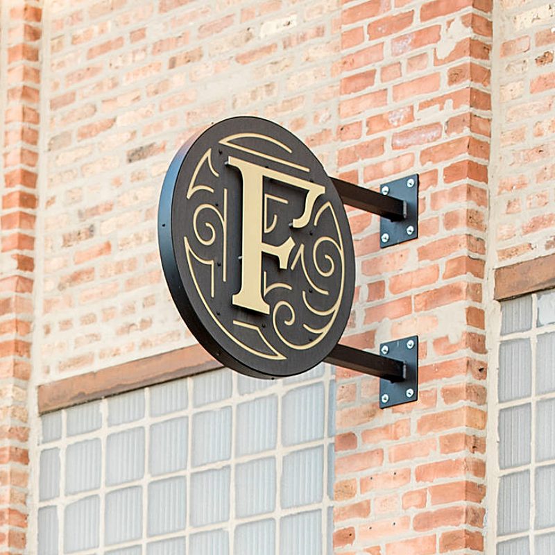 Fairlie blade sign