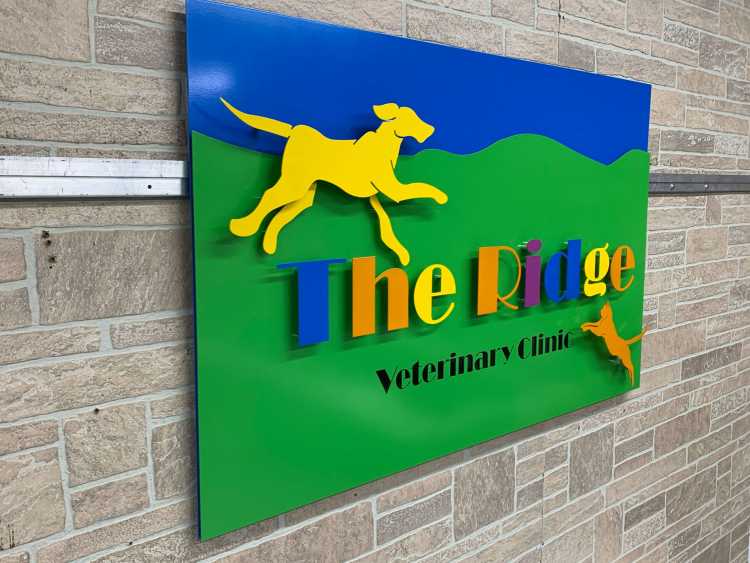 custom sign for the ridge veterinary clinic